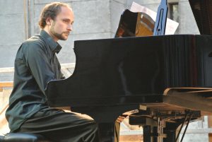 photo de Stefan Denk au piano